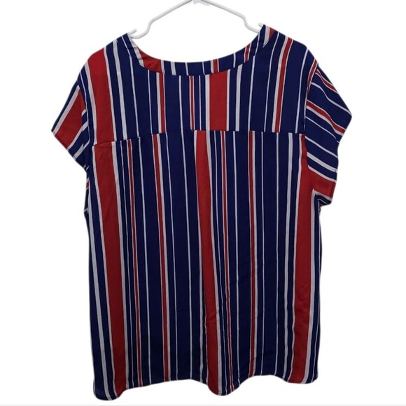 Impulsive V-Neck Short Sleeve V-Neck Tunic Blouse 3X - Picture 3 of 3